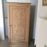 Small stripped antique bonnetière