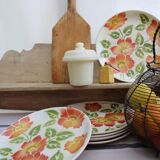 Set of 6 flat ceramic plates