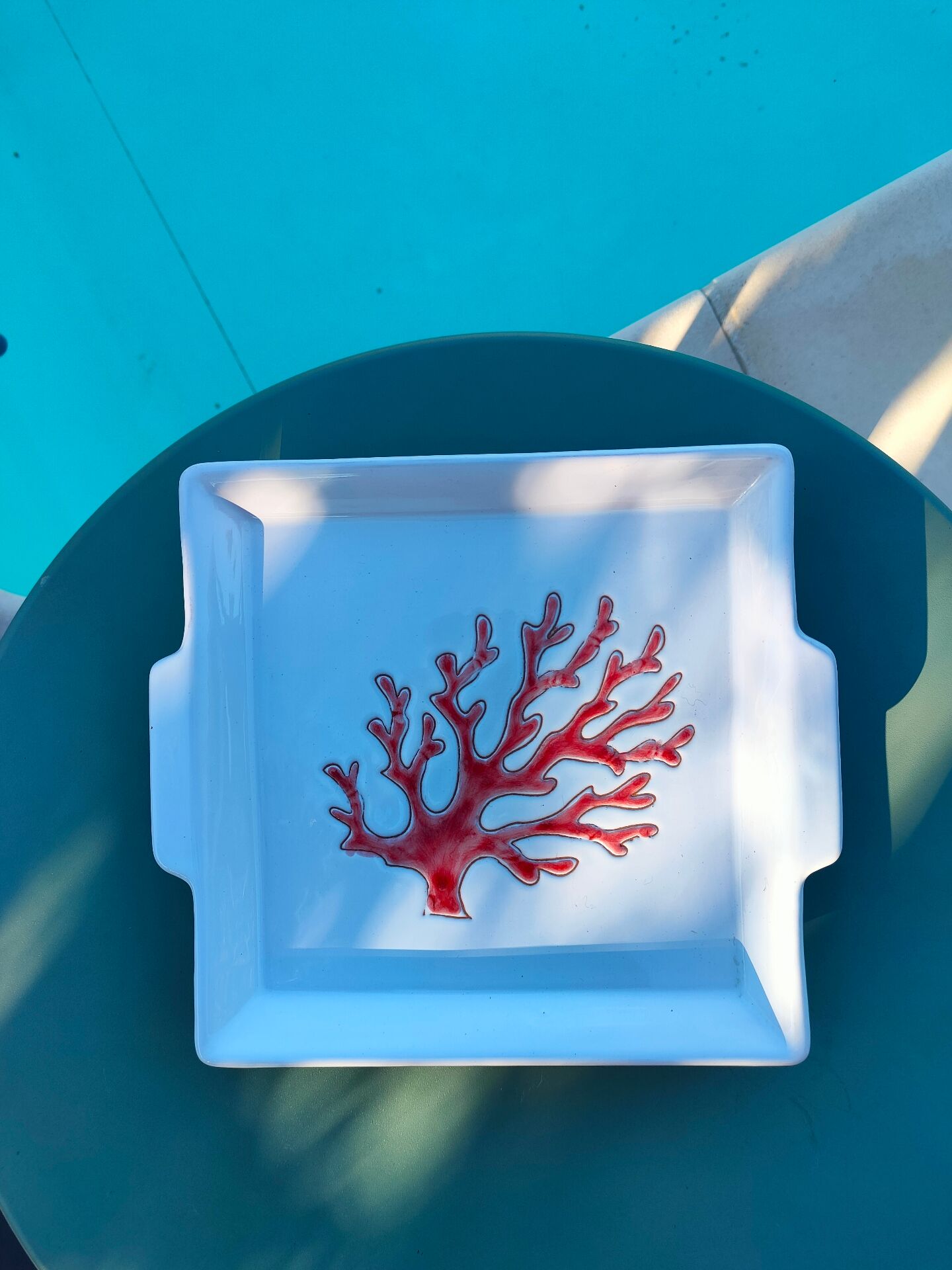 Square serving dish
