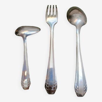 Set of silvered metal cutlery
