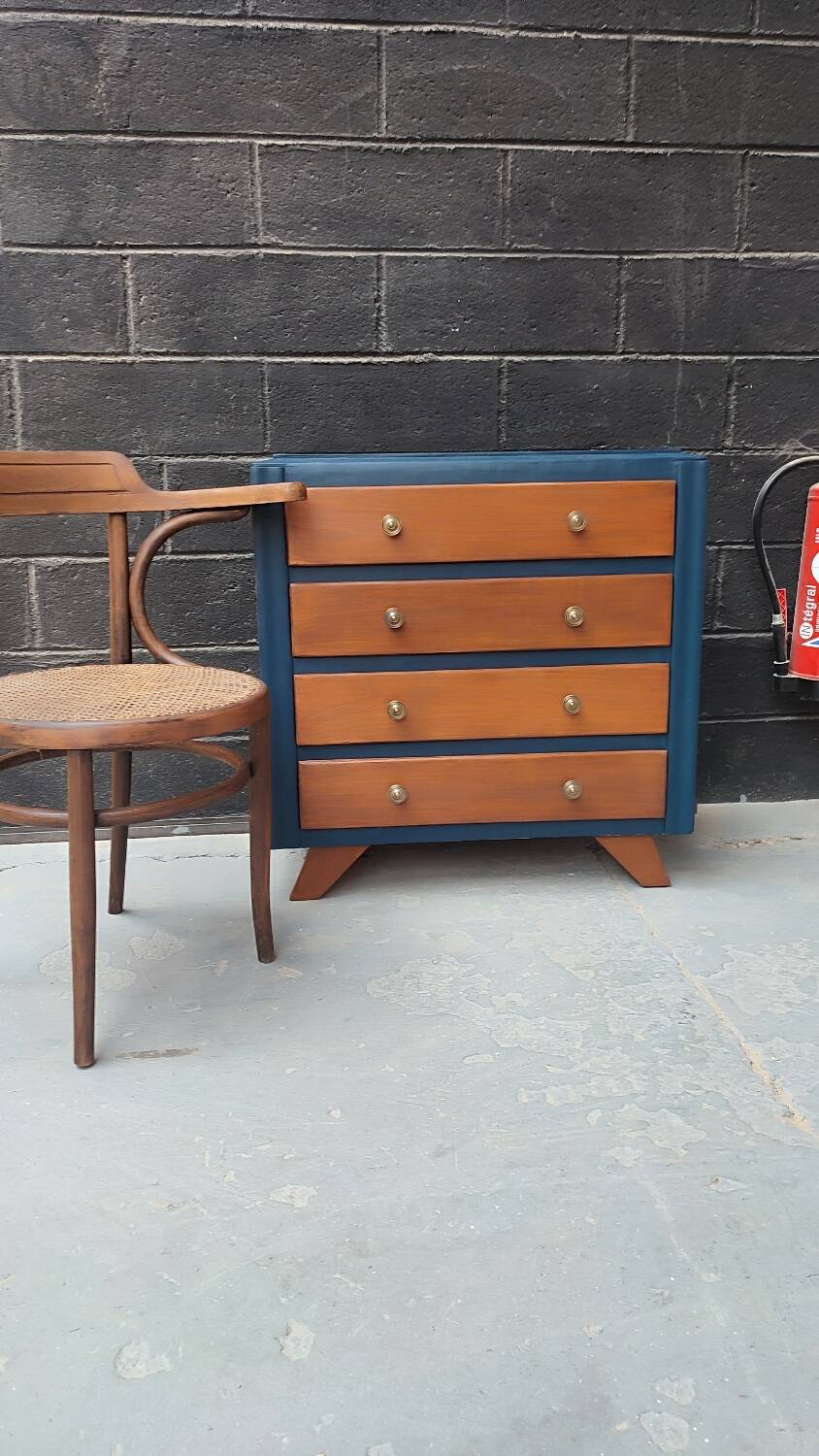 Vintage chest of drawers