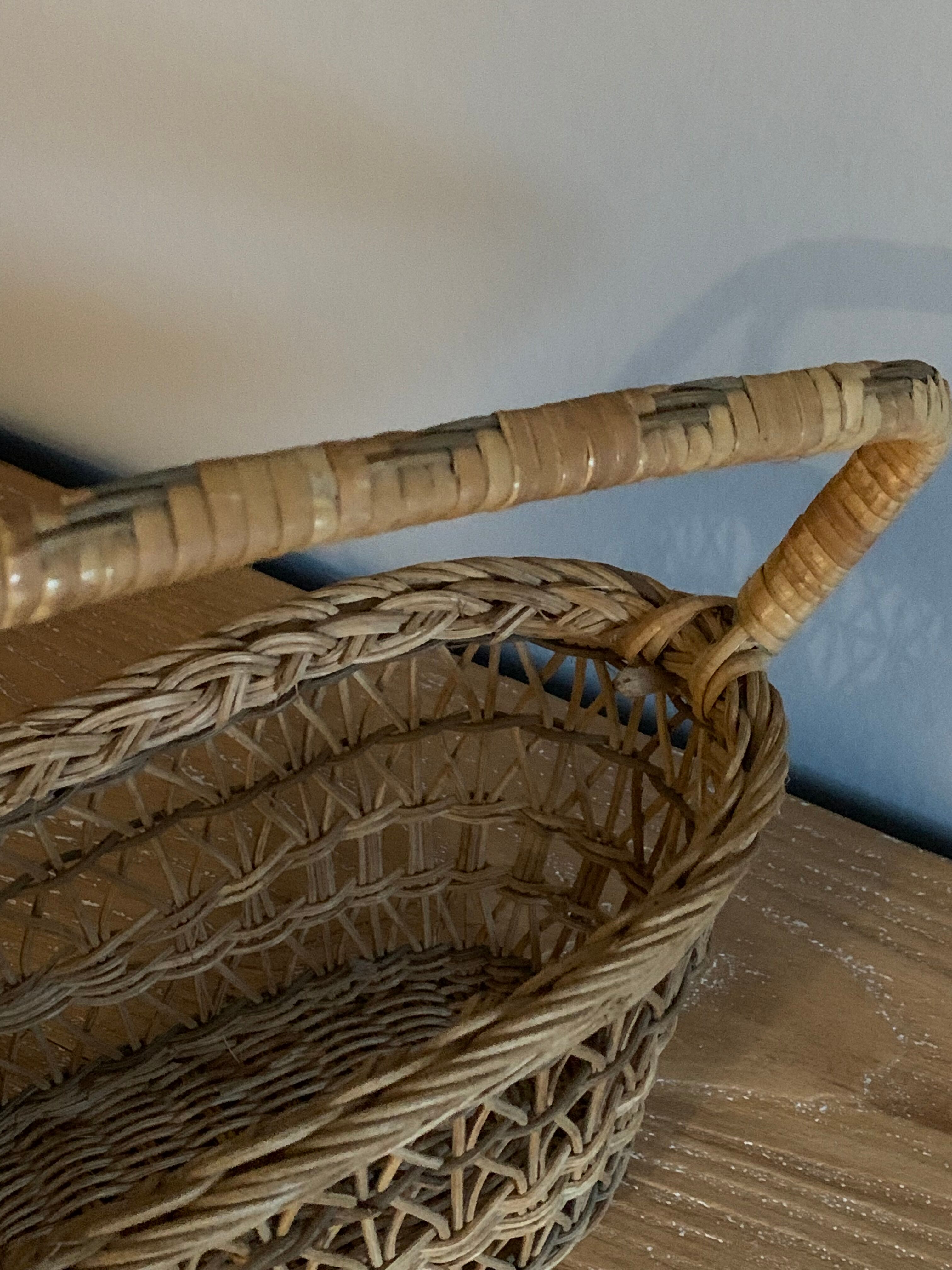 Vintage rattan bottle holder