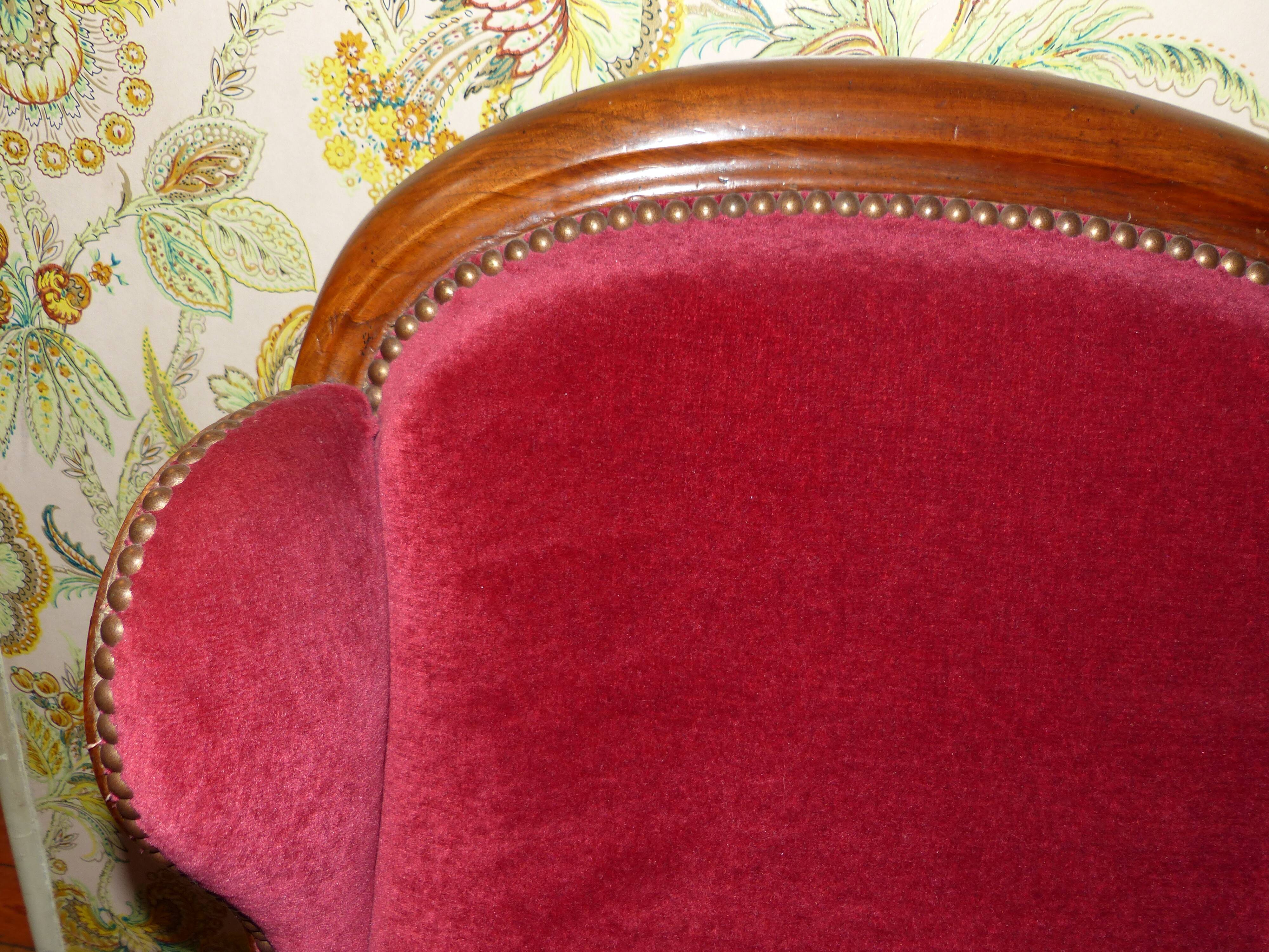 Voltaire armchair with ears and wheels