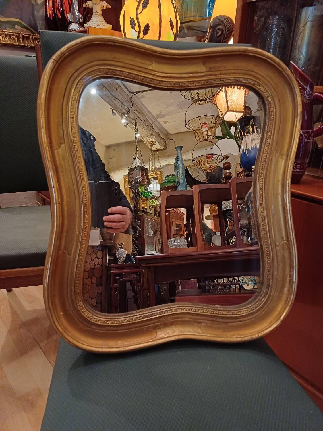 Antique golden quadrilobe-shaped mirror