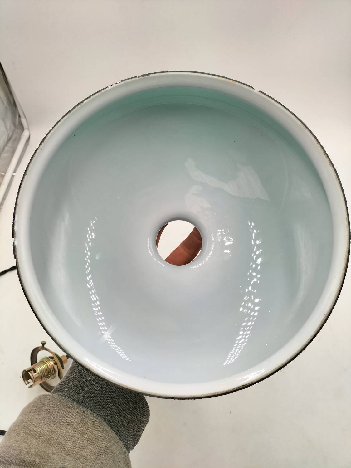 Green opaline suspension