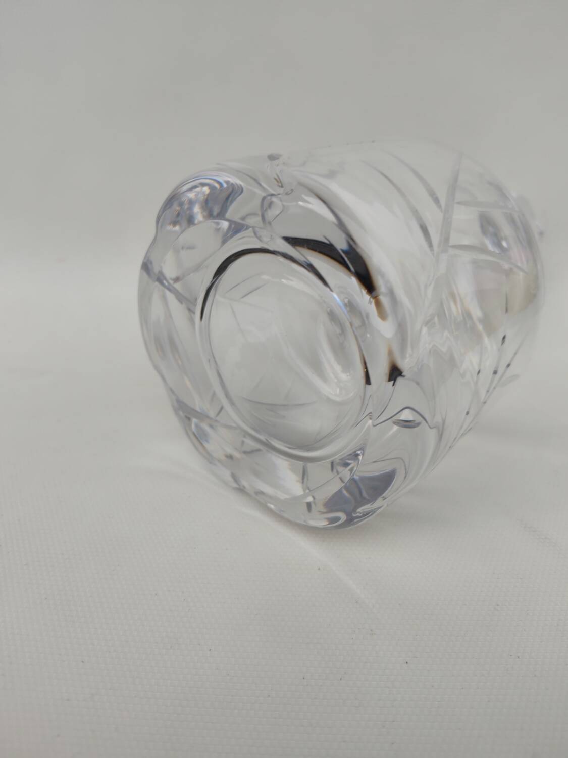 Daum crystal whisky decanter. Bleneau model.
