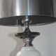 Lampe vintage des années 60-70 en opaline et chrome