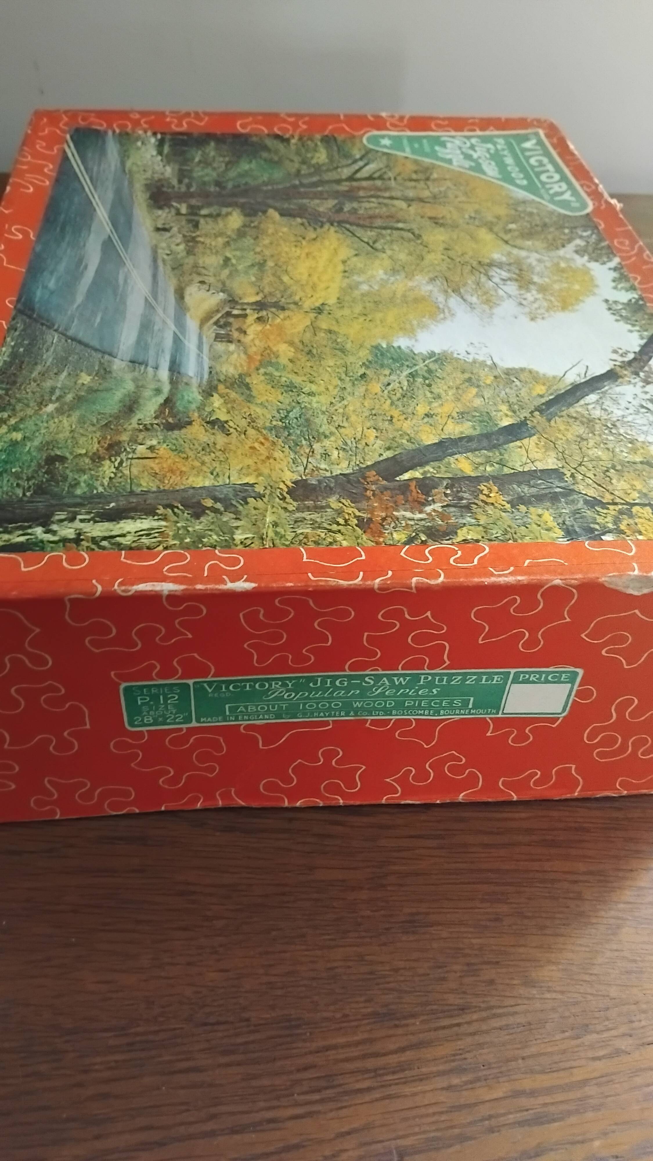 Wooden puzzle 1000 pieces victory 1950s