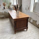 Drapery oak counter 1900