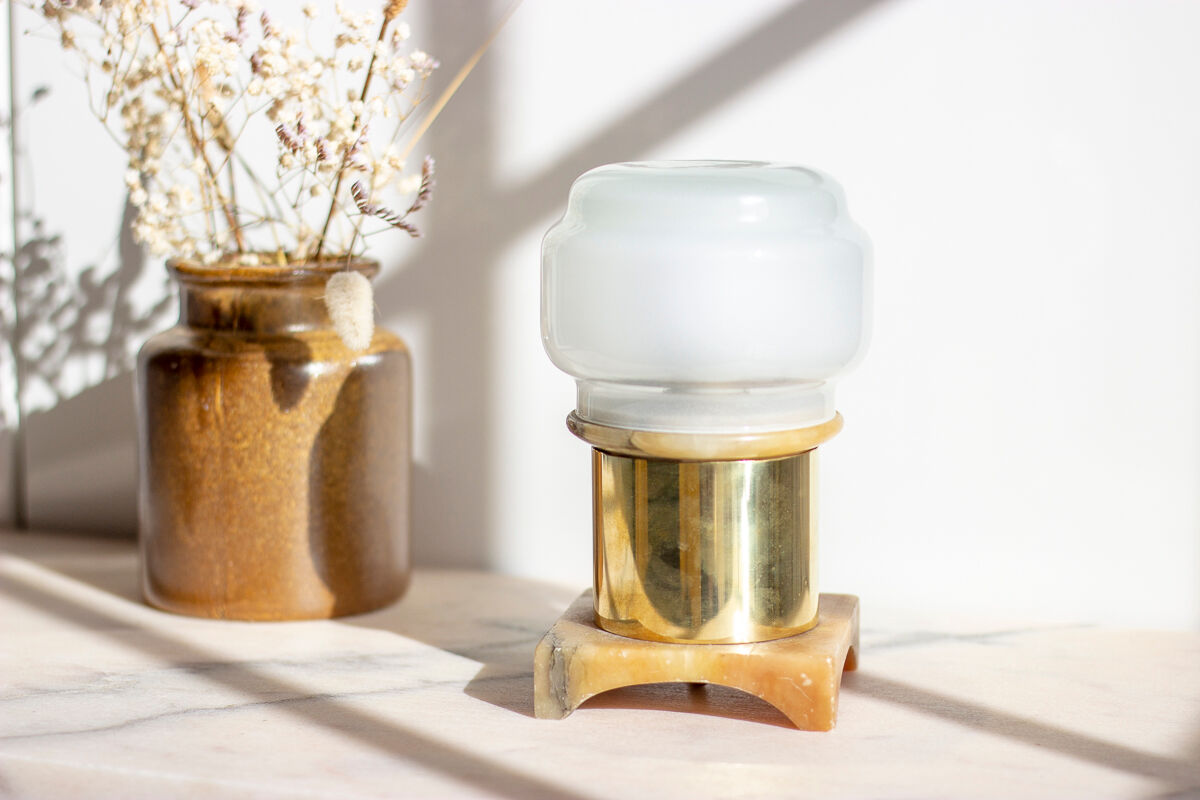 Art deco table lamp in brass and marble