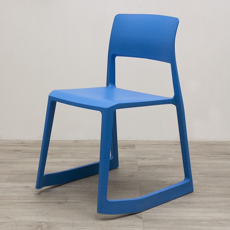 Chaise inclinable Vitra Tip Ton bleue