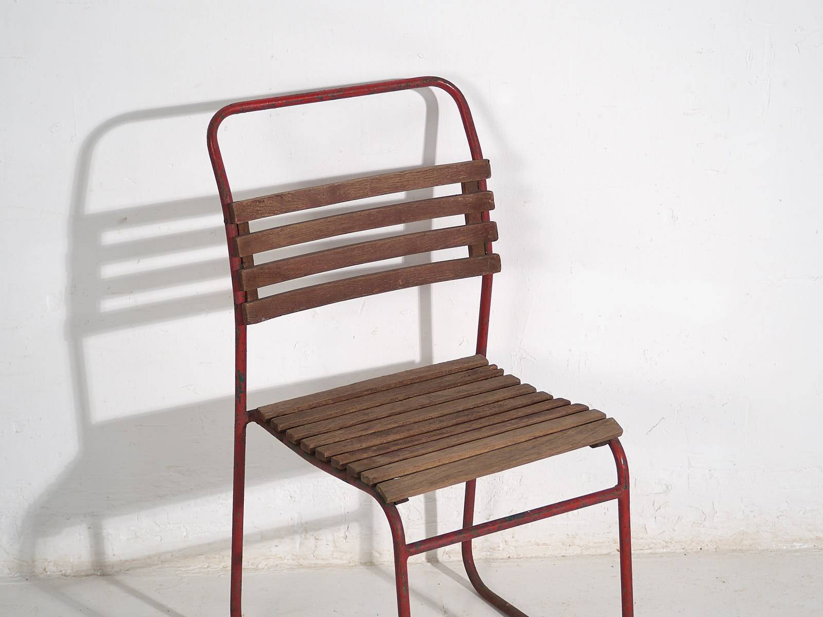 Antique red garden chairs (c.1920). Set of 2 pieces no. 16