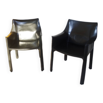 DEUX FAUTEUILS CAB 413 CUIR NOIR de M.BELLINI Editeur CASSINA