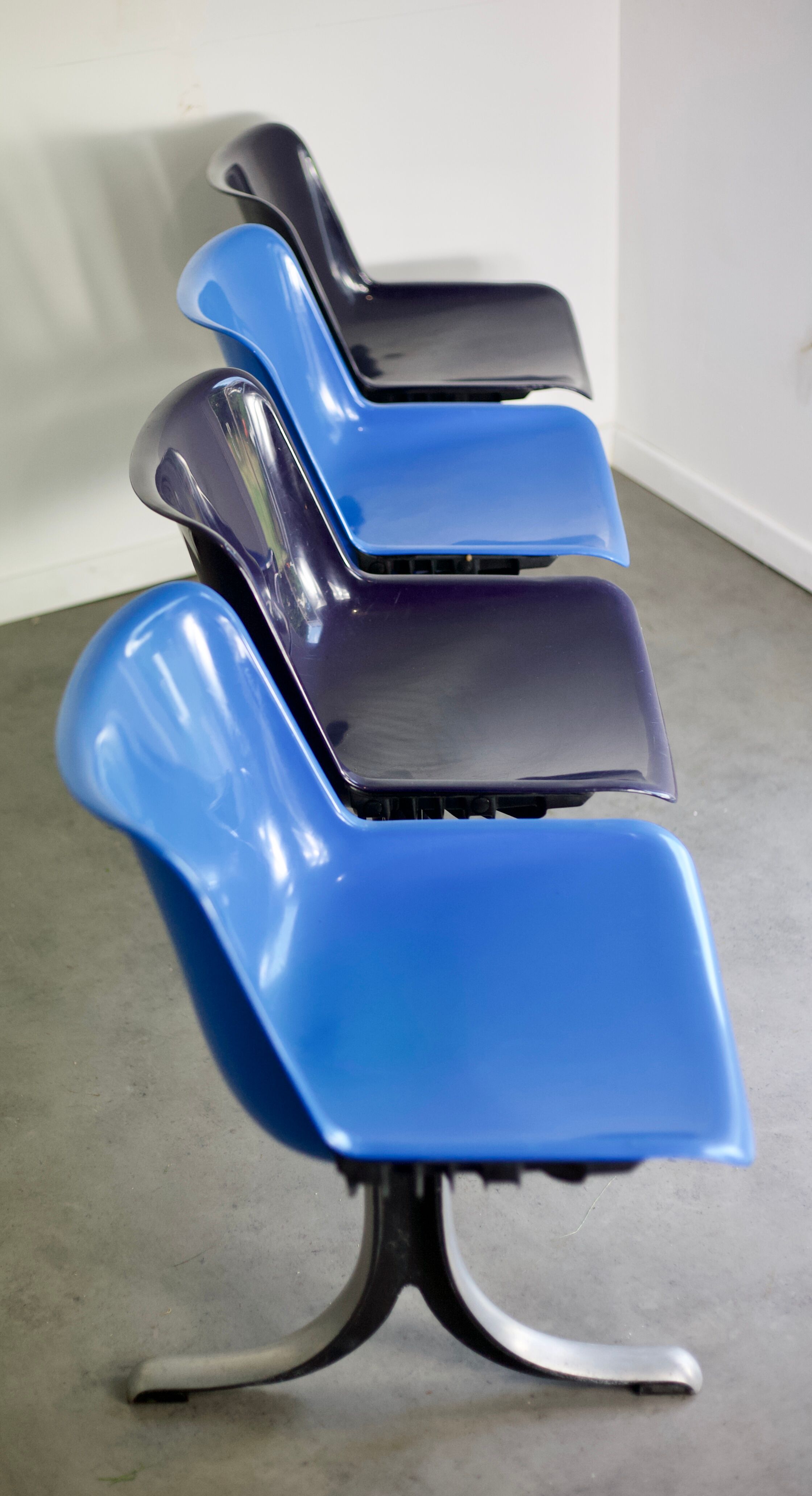 Bench of Osvaldo Borsani for Tecno Italy, 1982