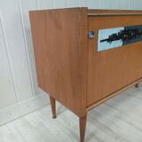 Vintage teak and ceramic décor