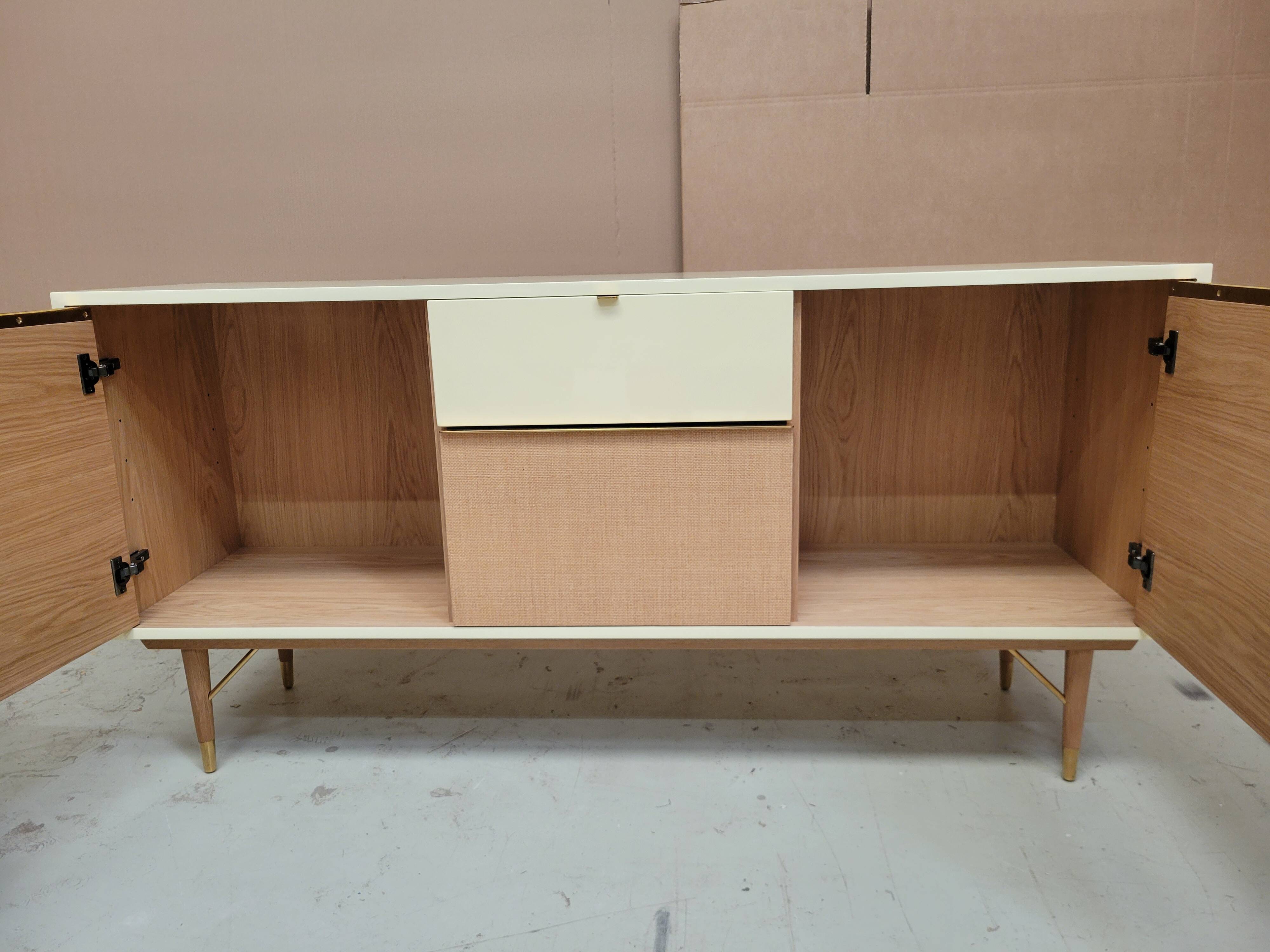 Enfilade Capri, low buffet in lacquer and rattan, brand Red Edition.