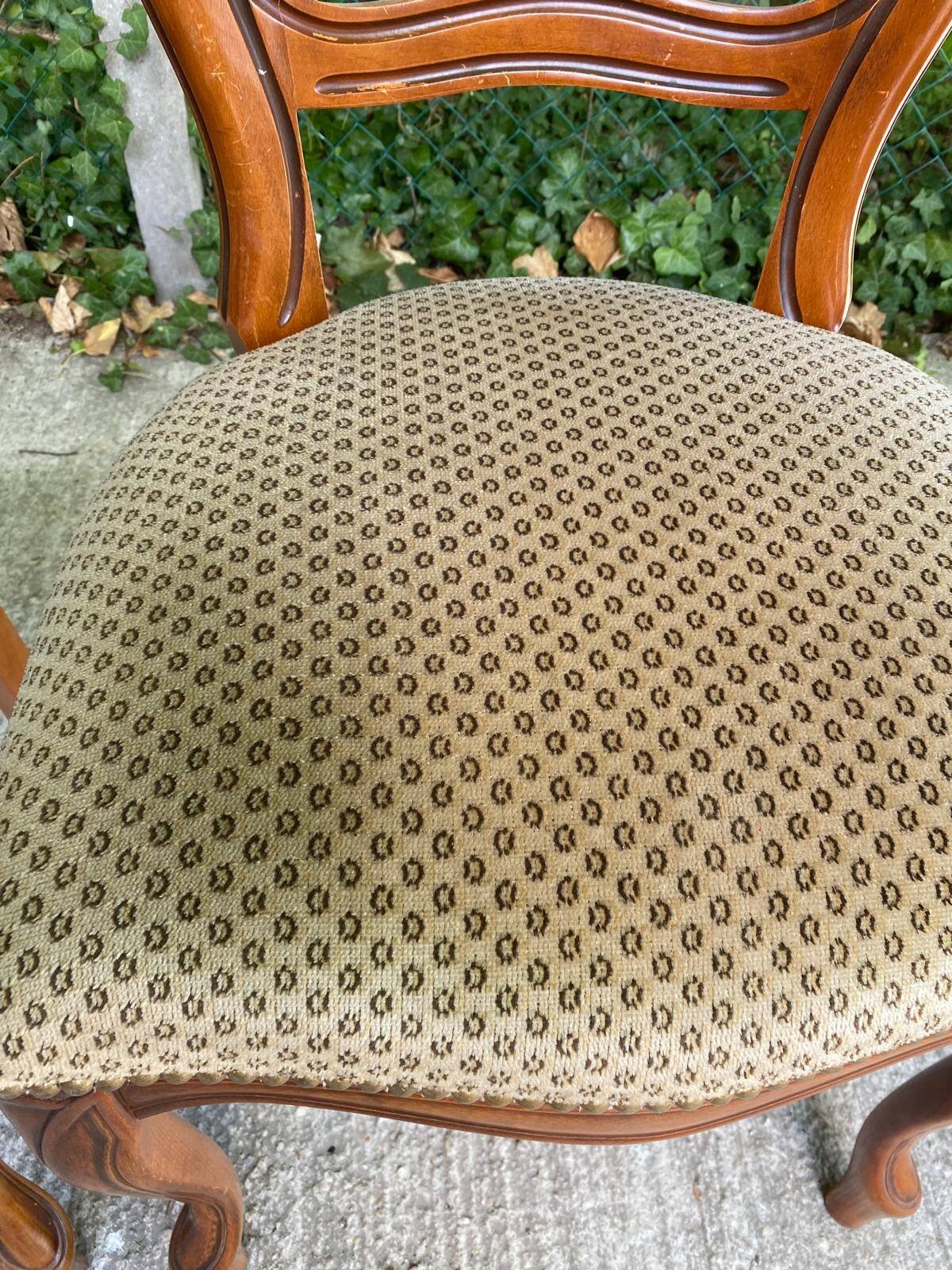 5 vintage Louis Philippe dining chairs Solid curved wood