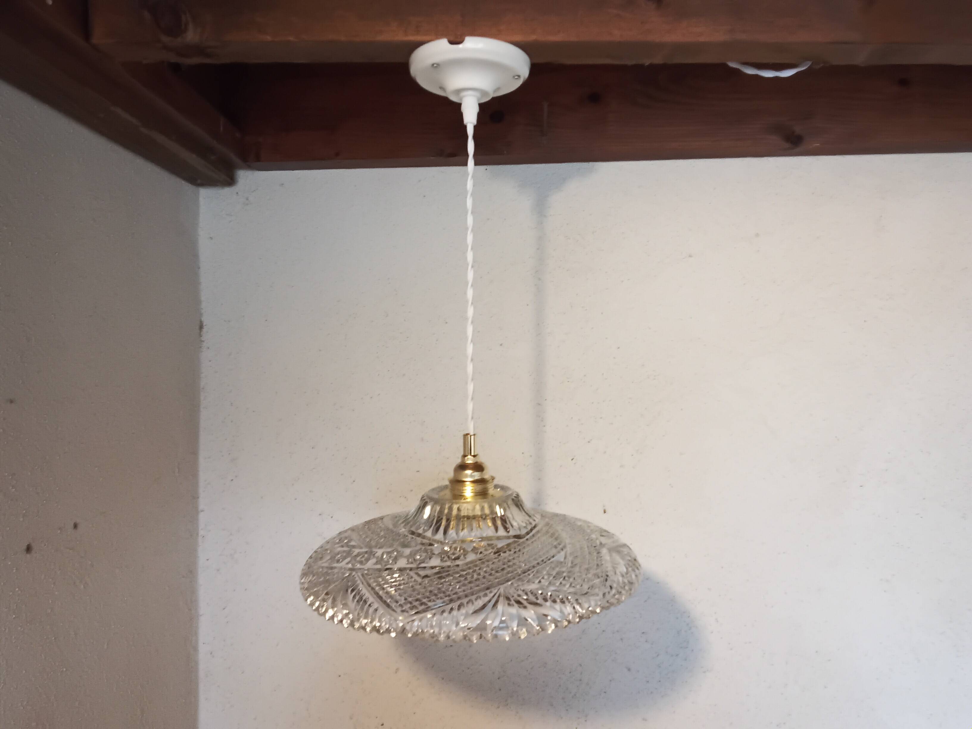 Suspension vintage en verre ciselé