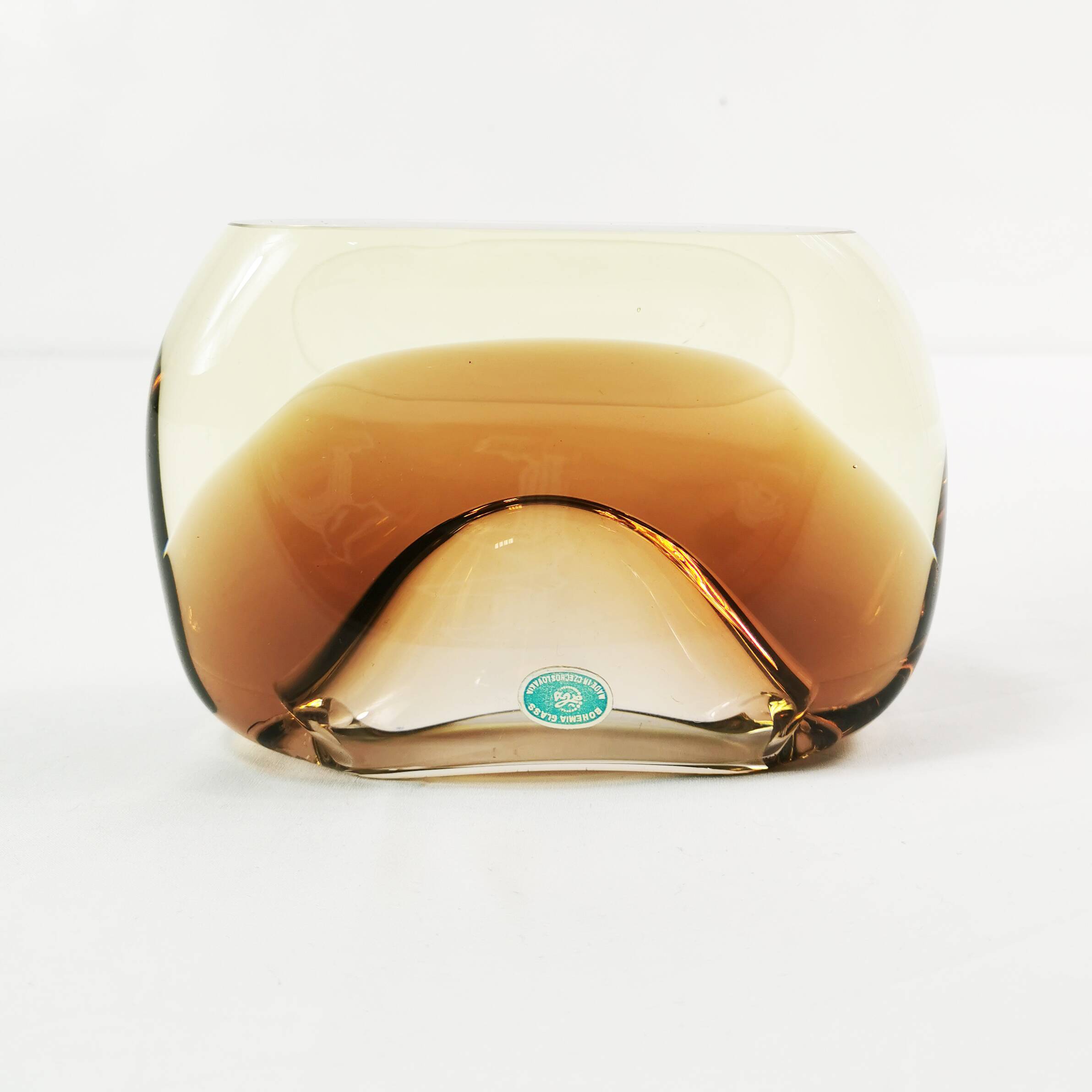 Bohemian Art Glass ashtray, Železný Brod (ZBS), designed by Miloslav Klinge