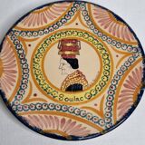 Pair of decorative plates Henriot Quimper, Soulac design, 1973, 18 cm