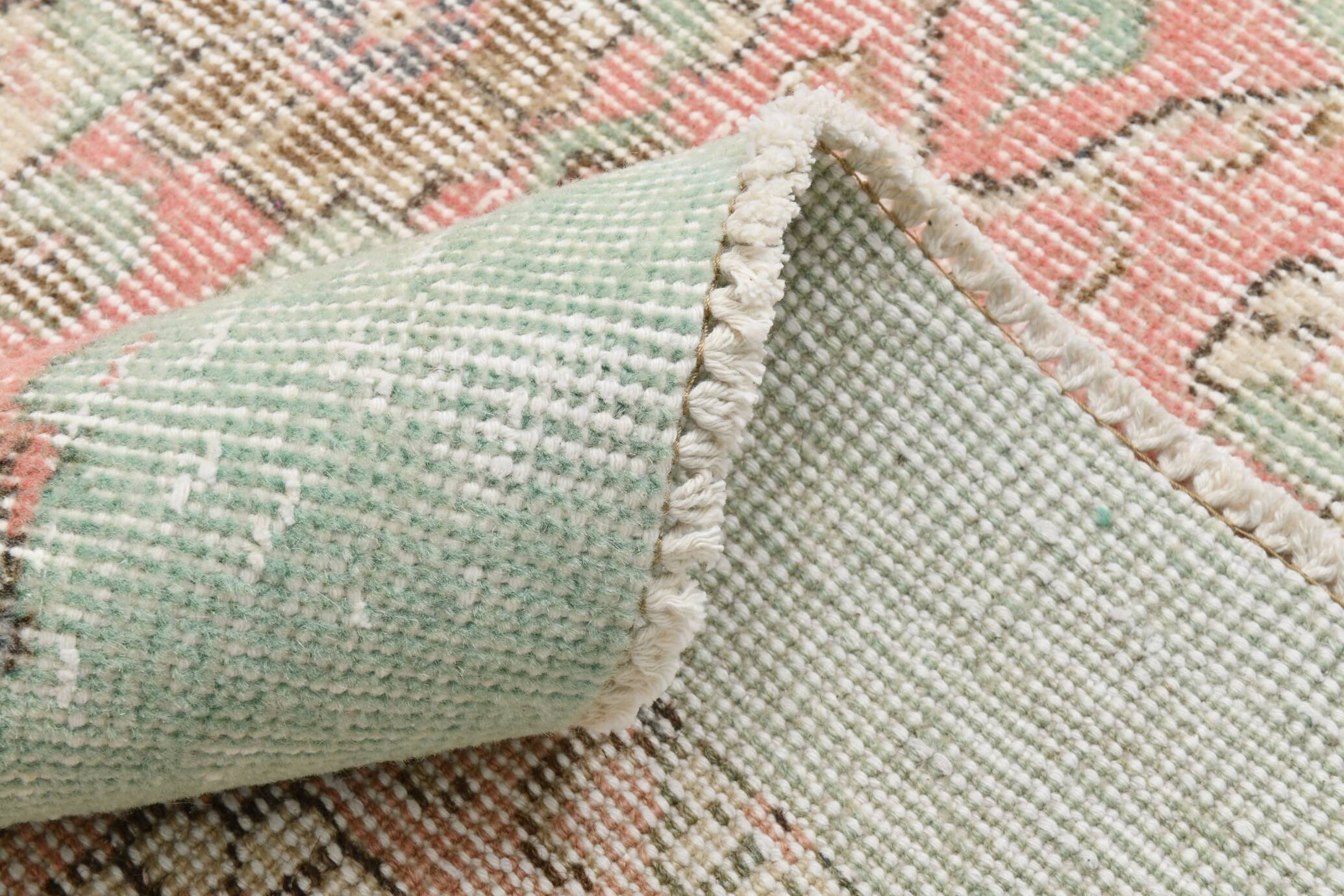 Tapis turc, 204 x 321 cm, référence 22143