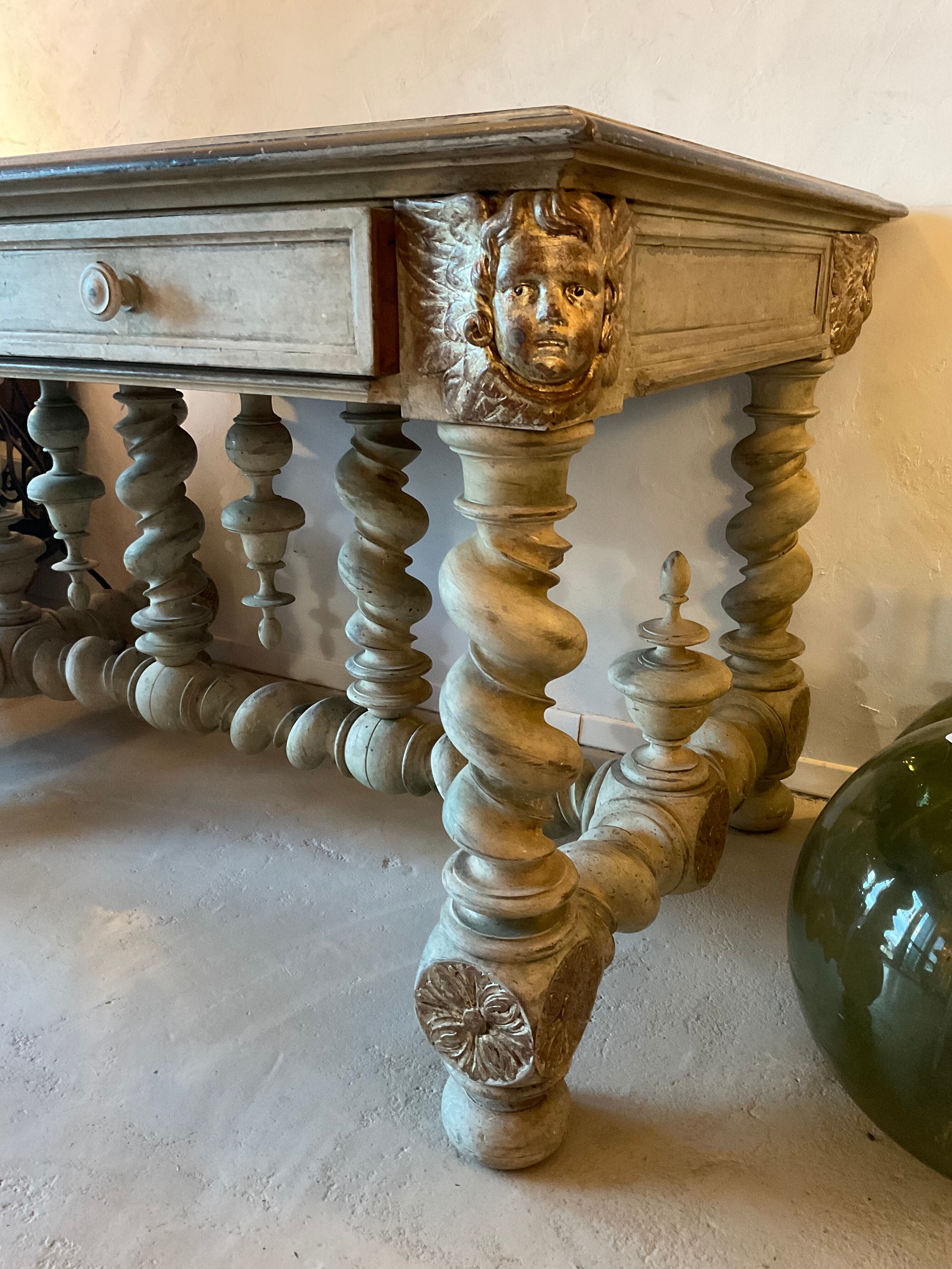 Table / office with 2 drawers. louis xiii style