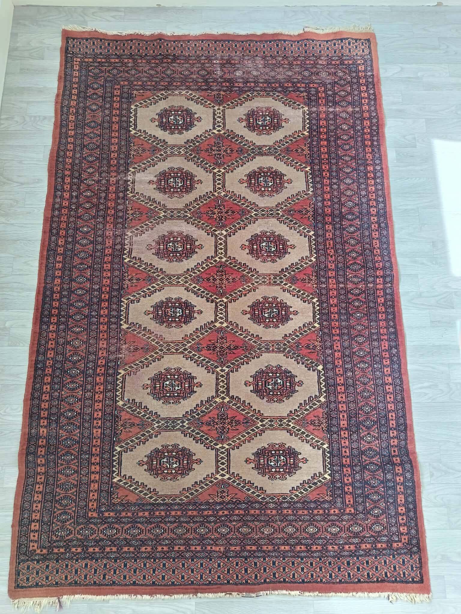 Handmade Pakistani Bukhara carpet