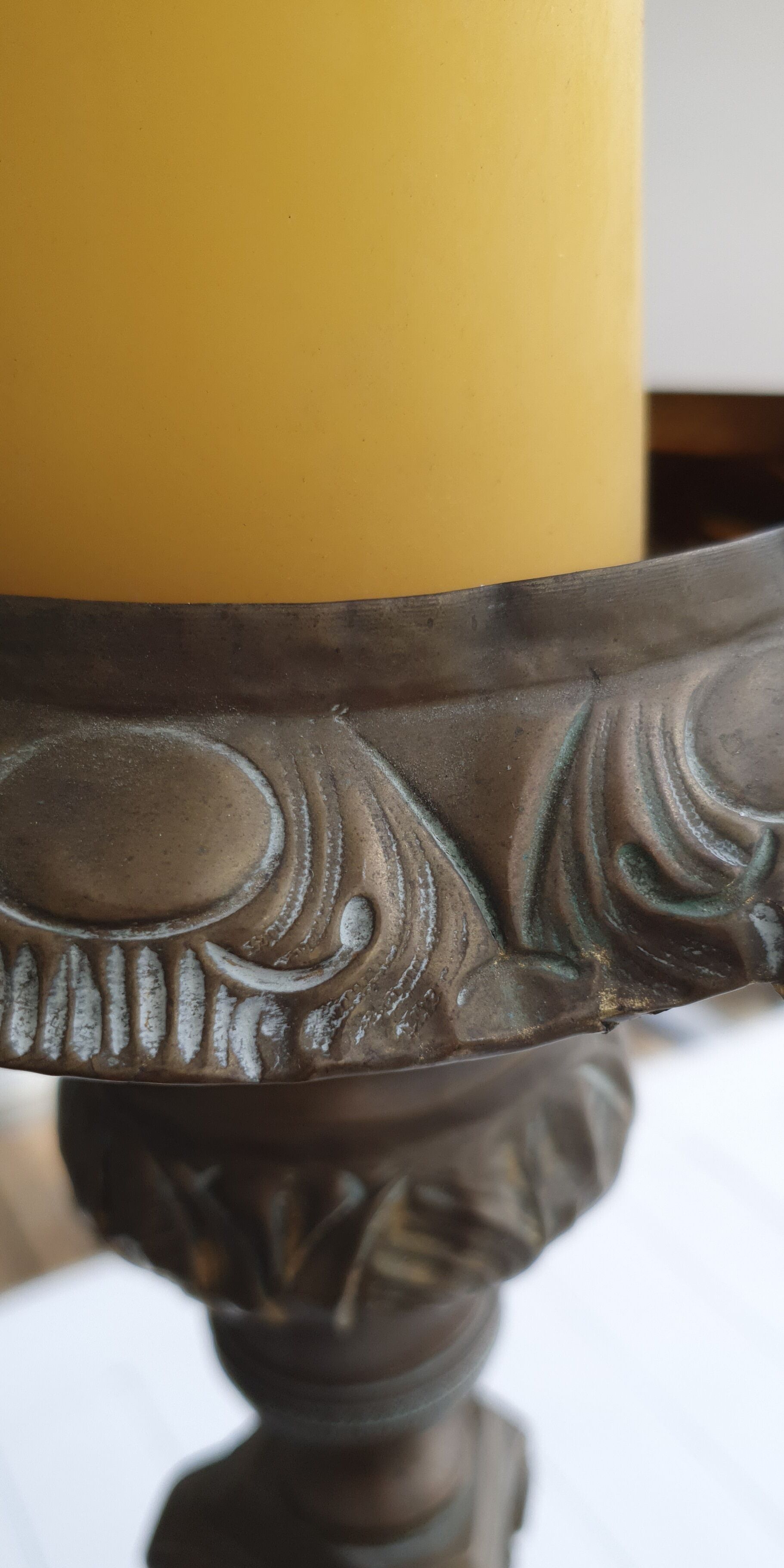 Ancient candle pique