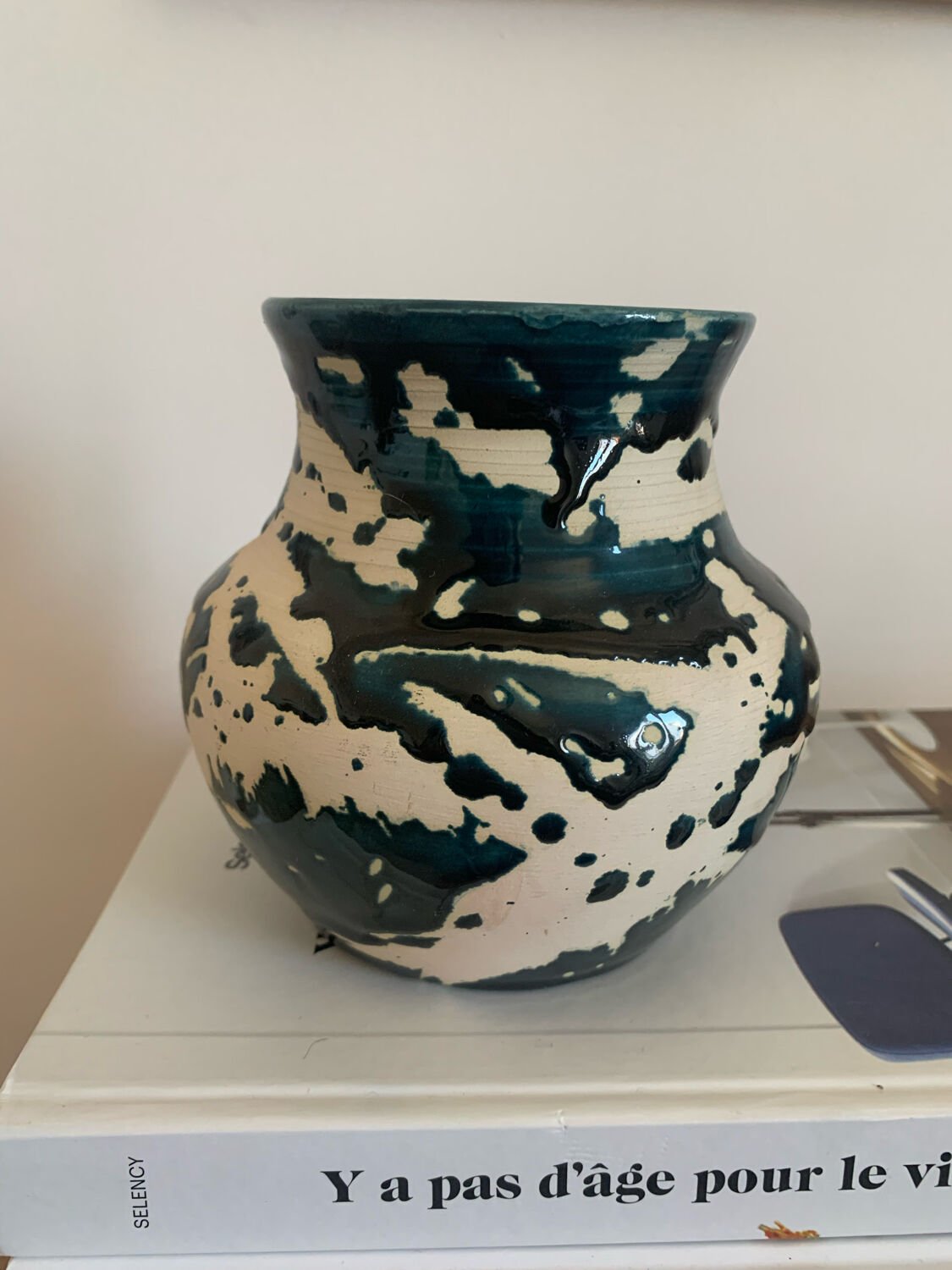 Vintage duck blue pot or vase