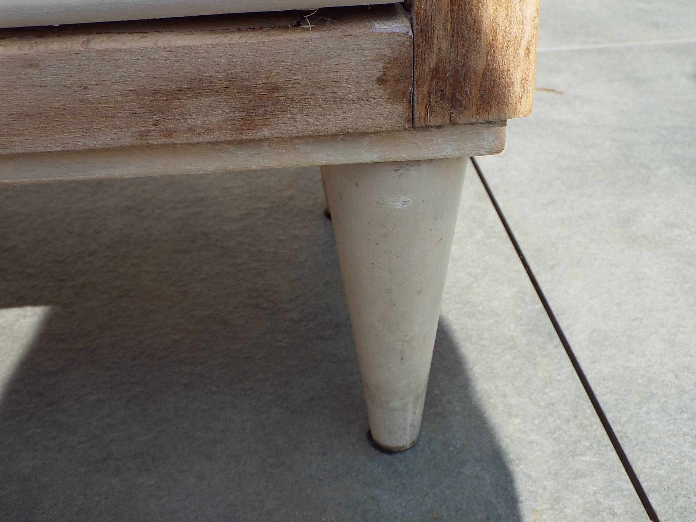 Chest of drawers with 5 drawers