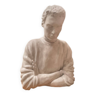 Man bust statue