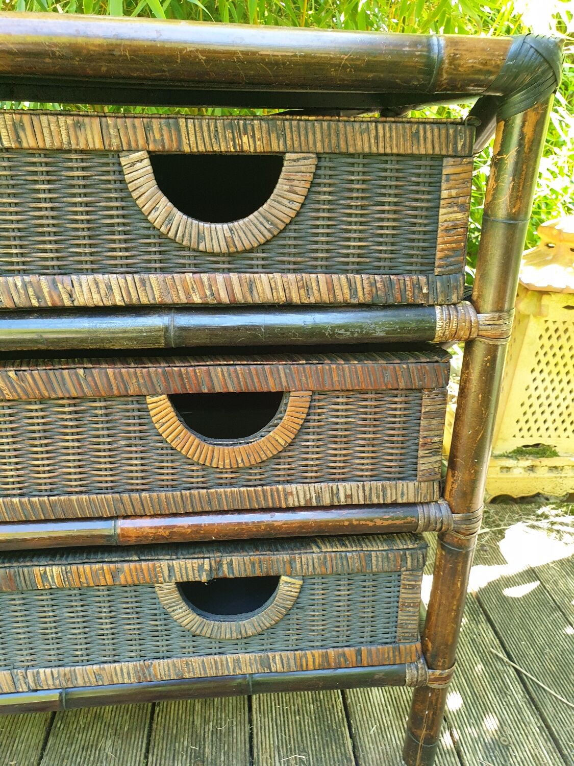 Commode en bambou et rotin