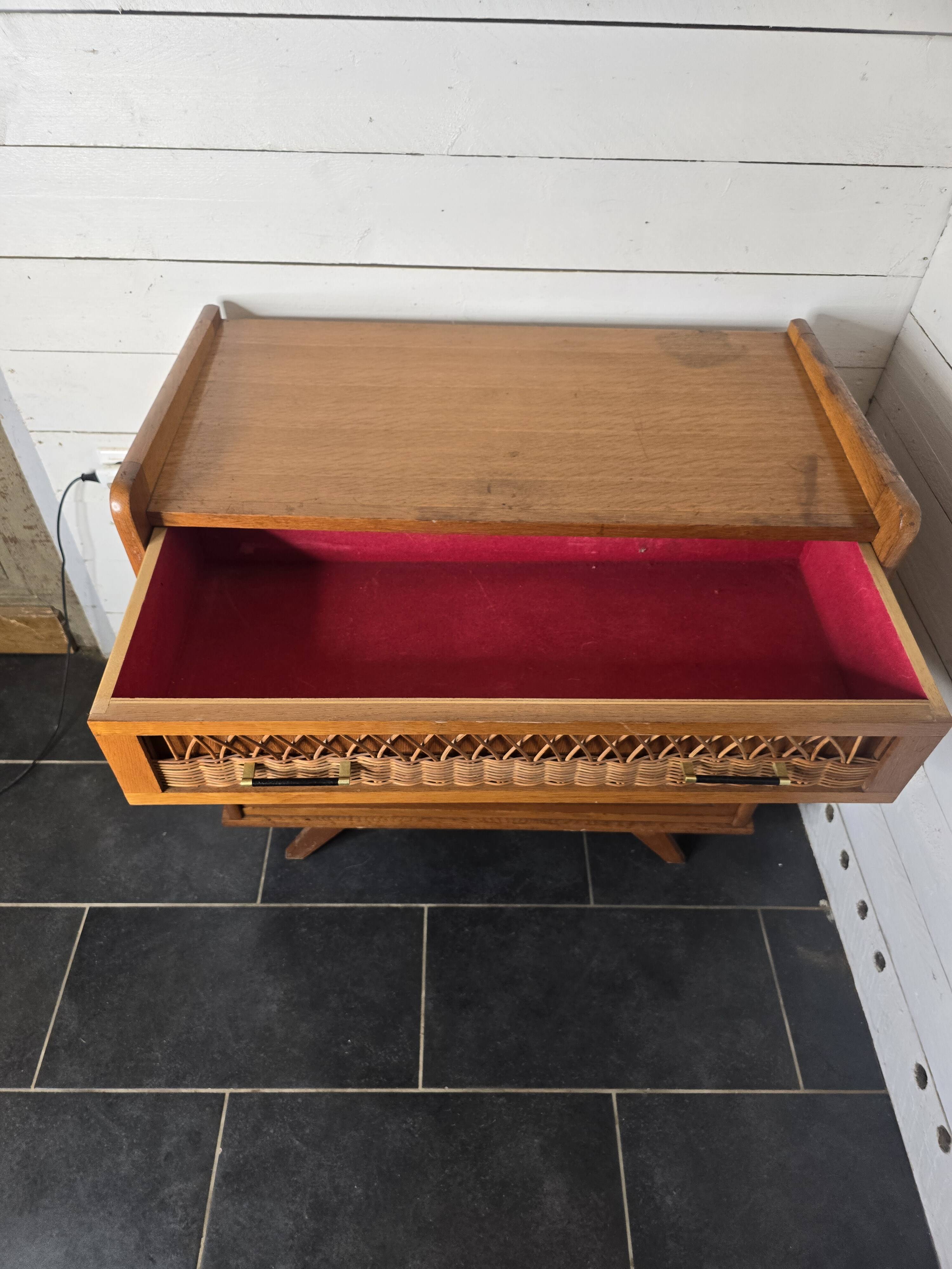 Commode en rotin et bois, années 60