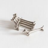 Set of six dachshund-shaped knife holders, 1970s