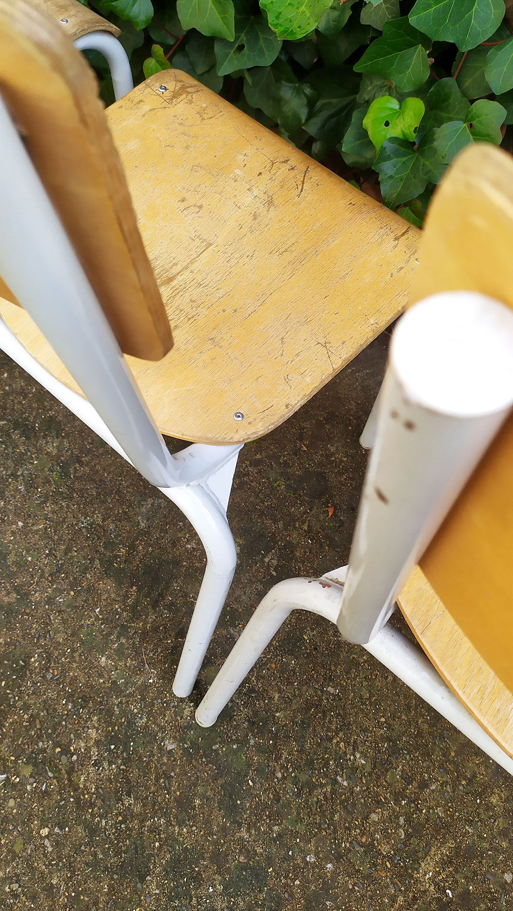 Series of 4 school chairs