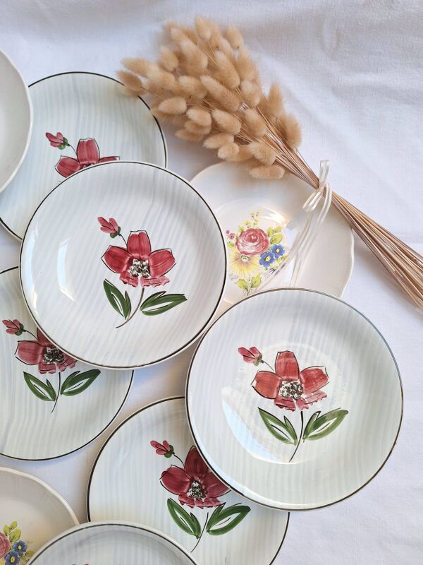 Assiettes creuses / assiettes à salades à fleurs Sarreguemines