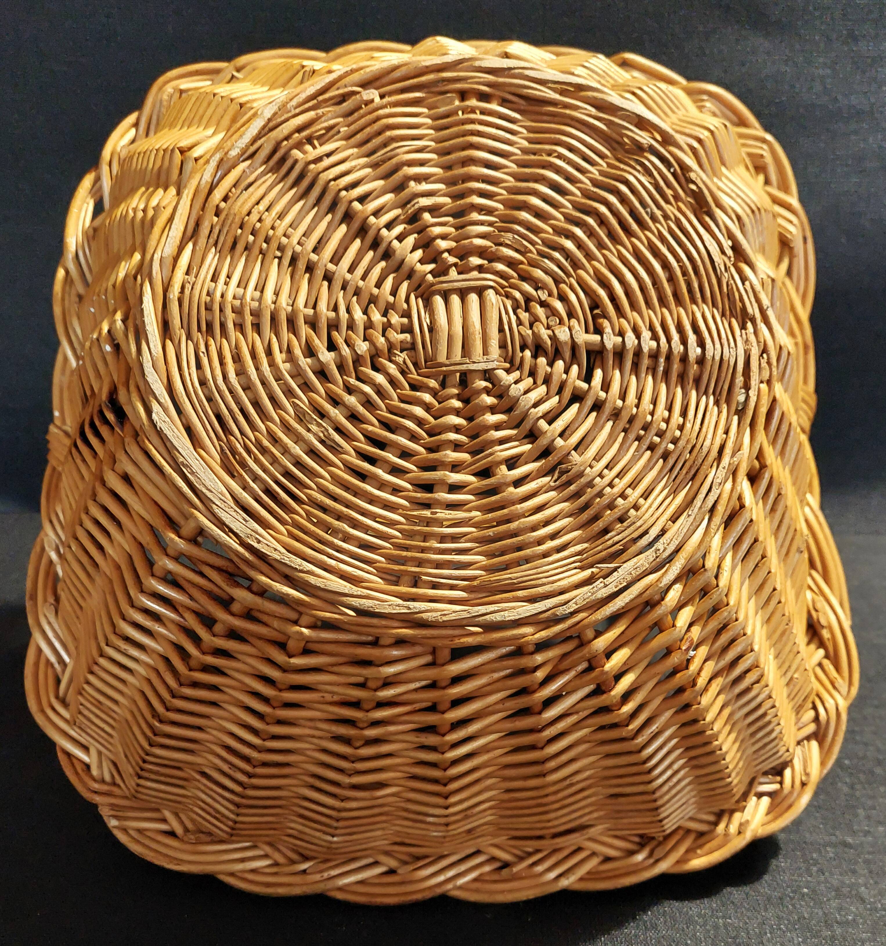 Vintage wicker basket 35 cm