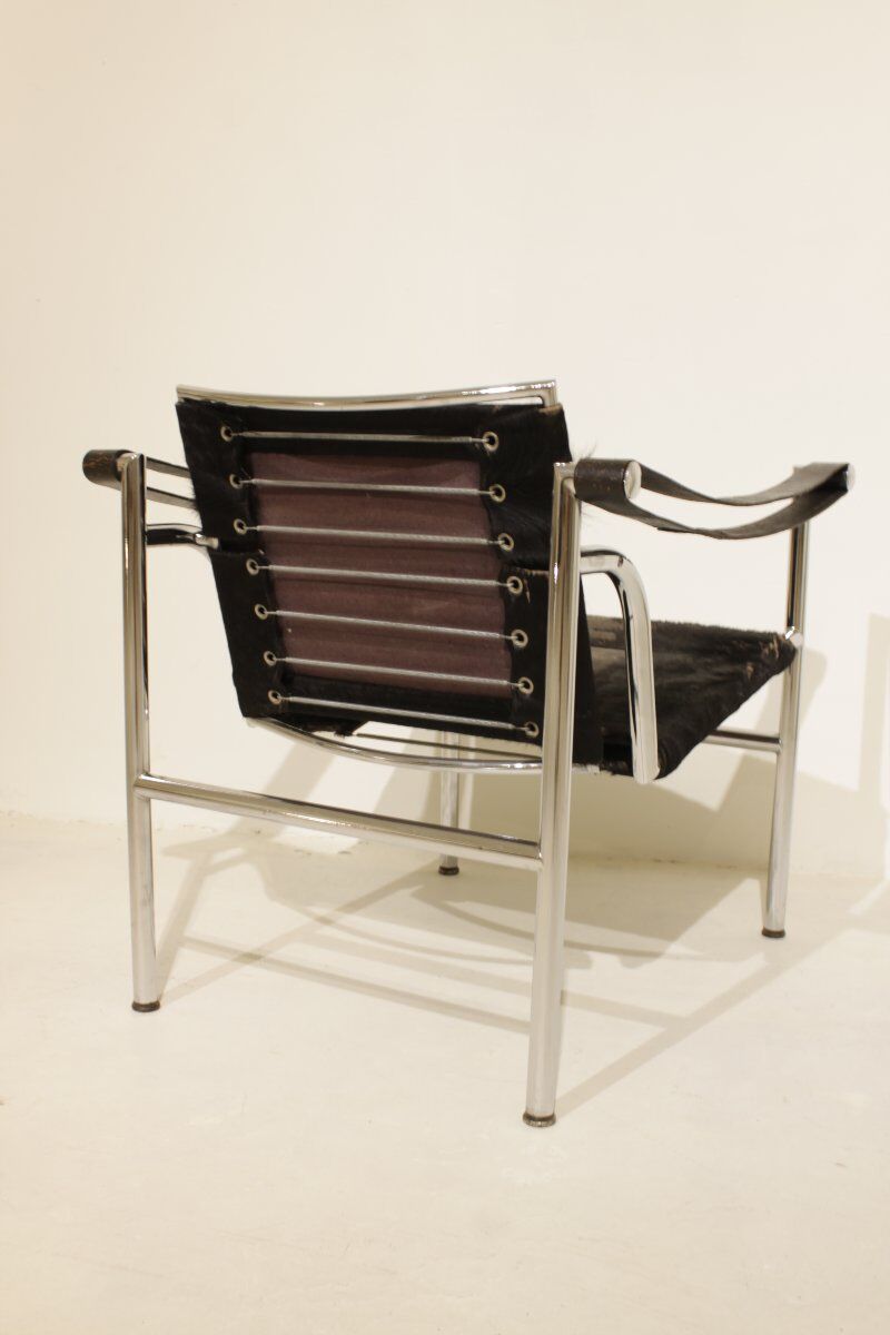 LC1 armchair with reclining backrest, model B301 by Le Corbusier - no. 412