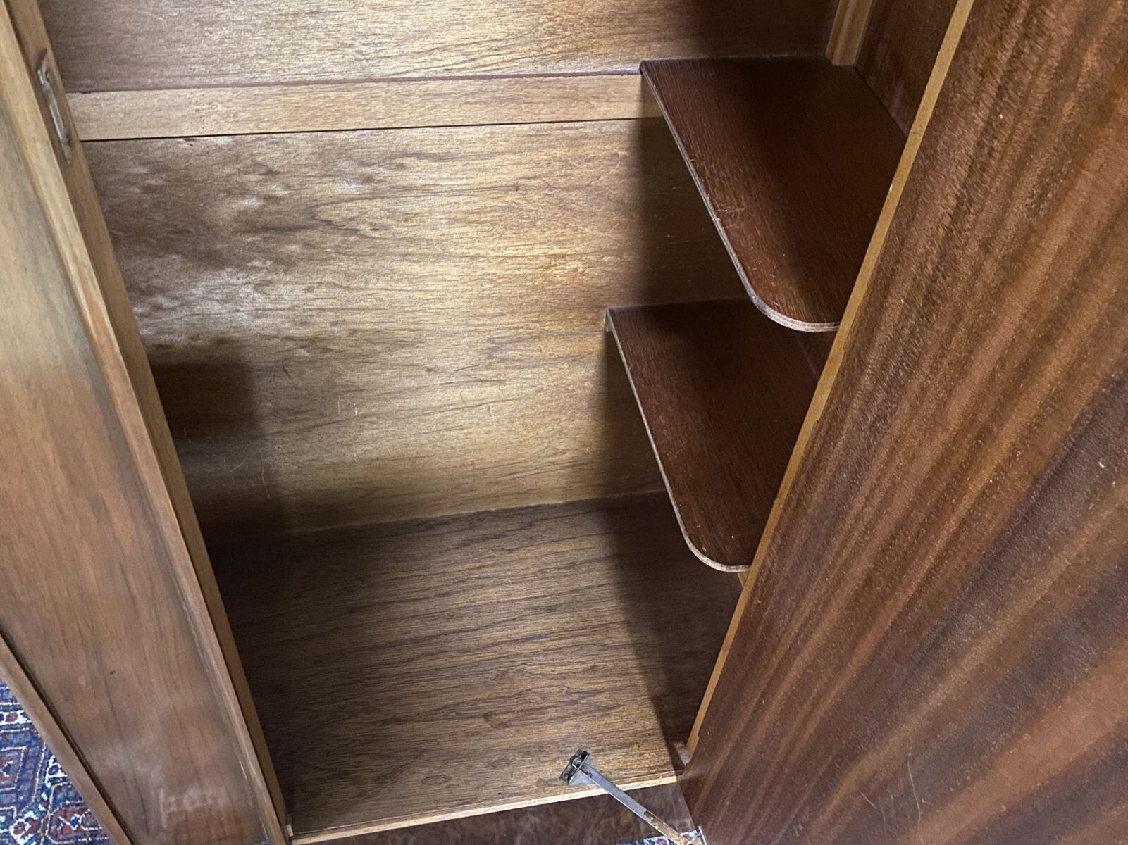 English walnut student penderie