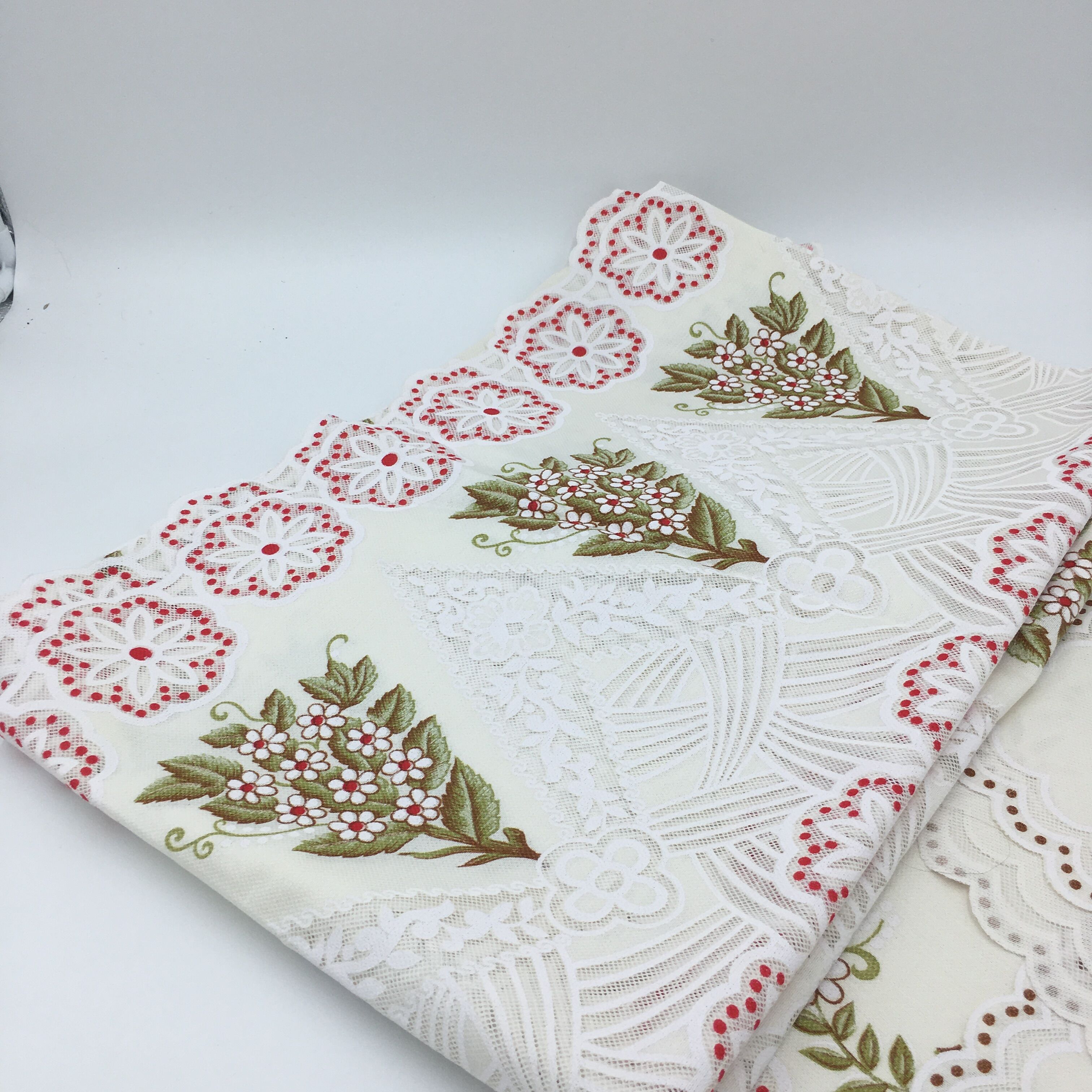 Nappe vintage ovale décor floral ses 8 serviettes