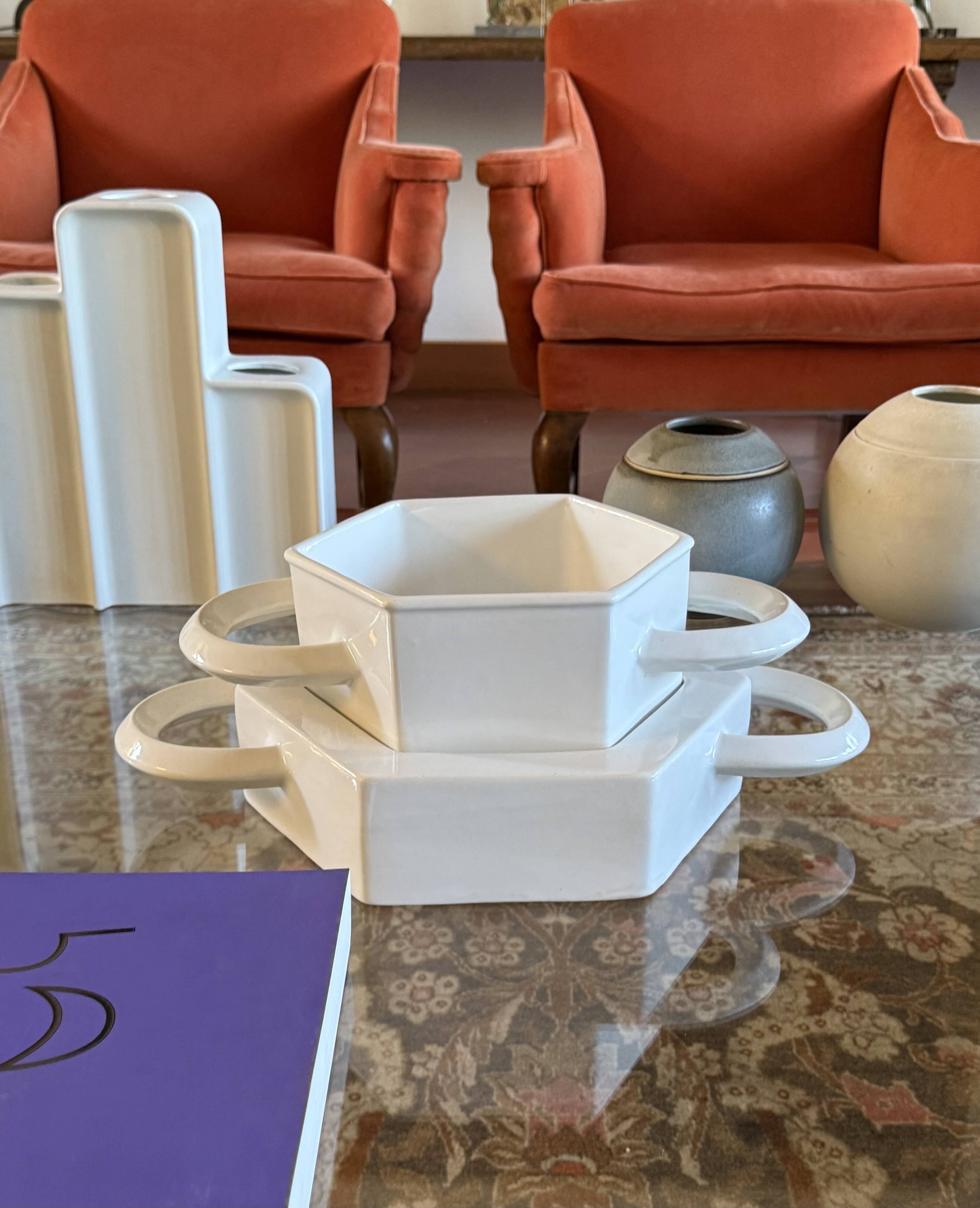 Sergio Asti, white ceramic centerpiece, Gabbianelli Italy ca. 1970