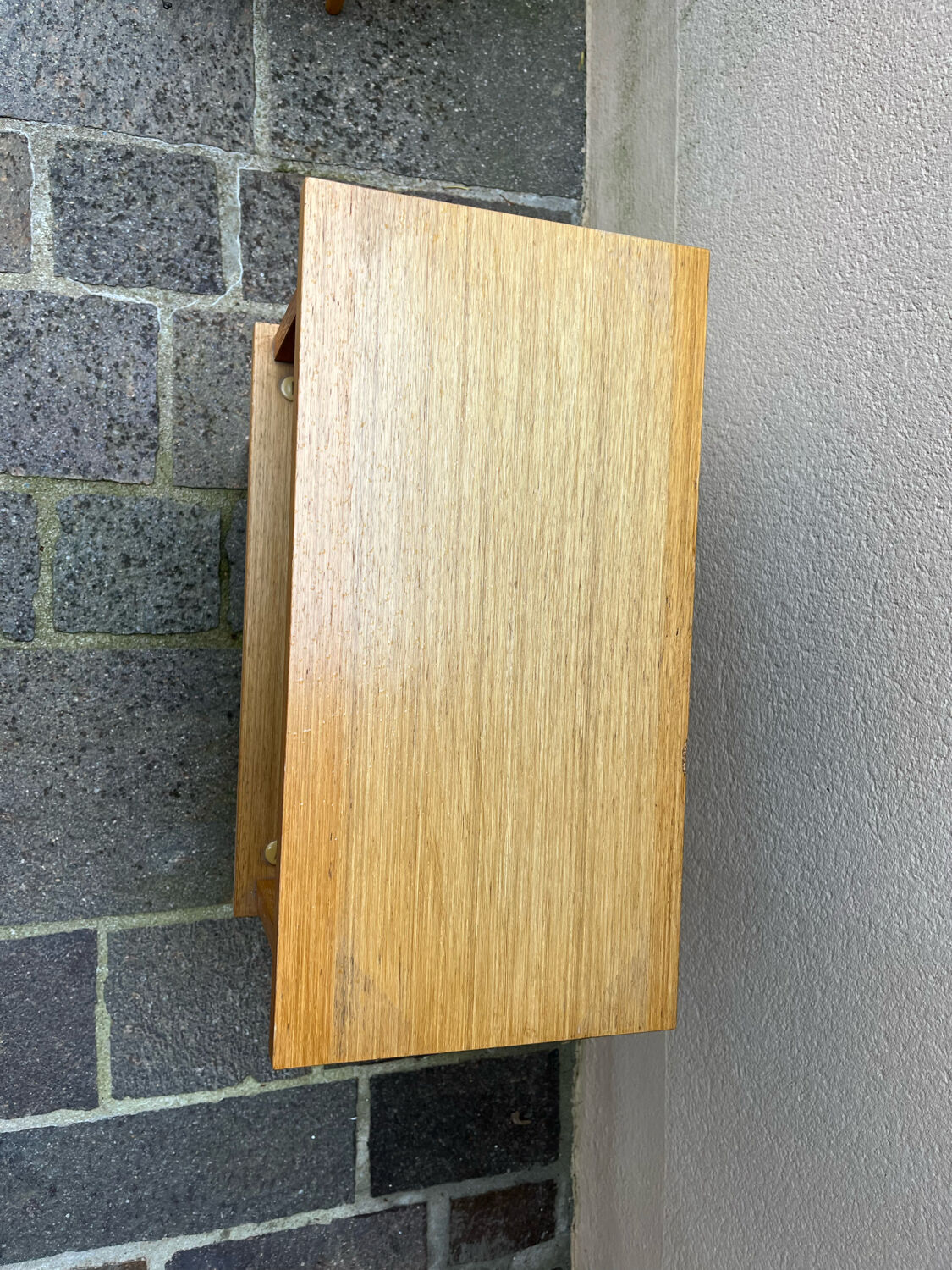 Bedside table