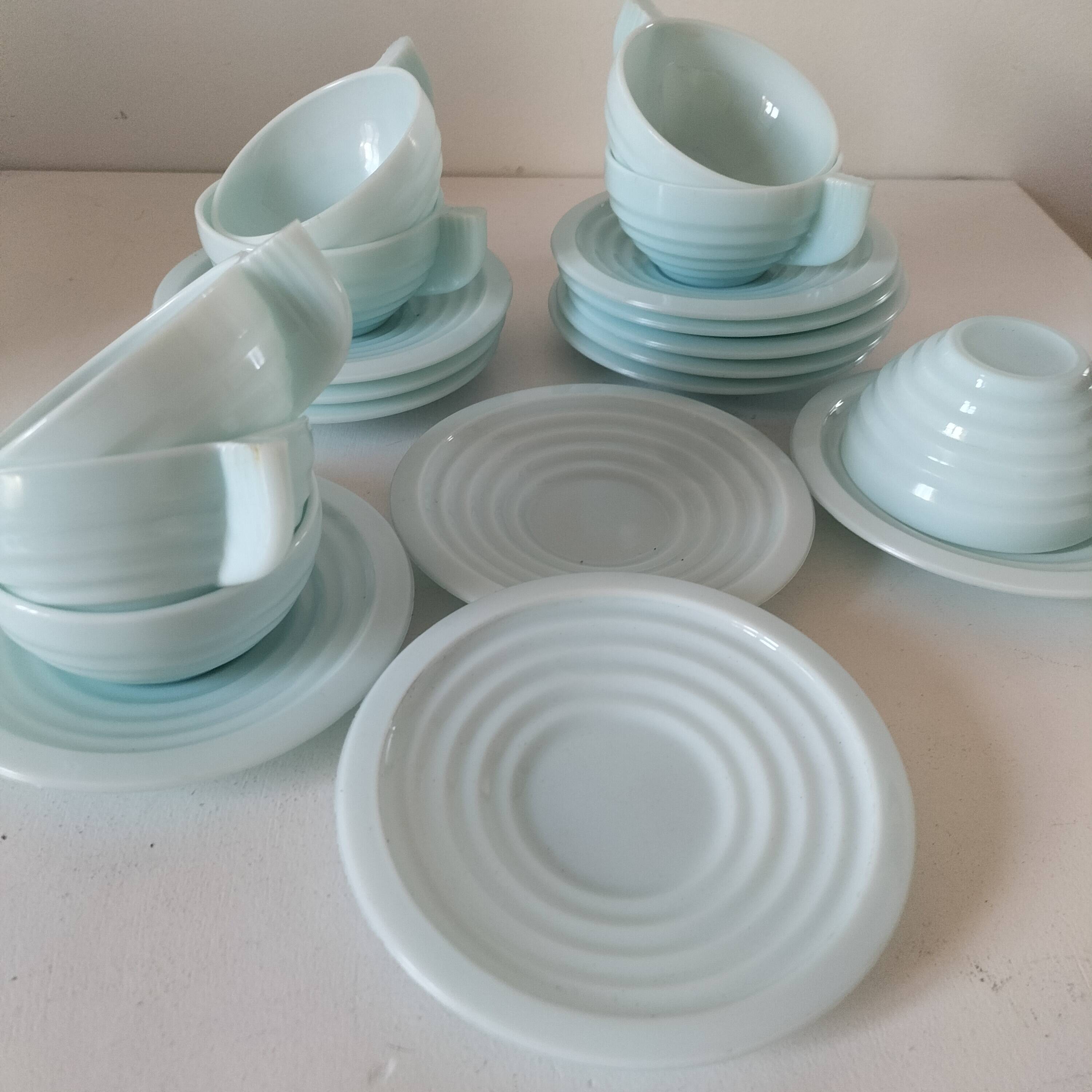 8 Opaline Mint Green Cups