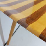 Table low Italian 1950, on the walnut and Sycamore