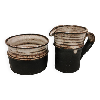 Ceramic set consisting of a sugar bowl and a milk jug from Finns keramik Denmark.