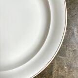 Plat rond en porcelaine blanche et dorée