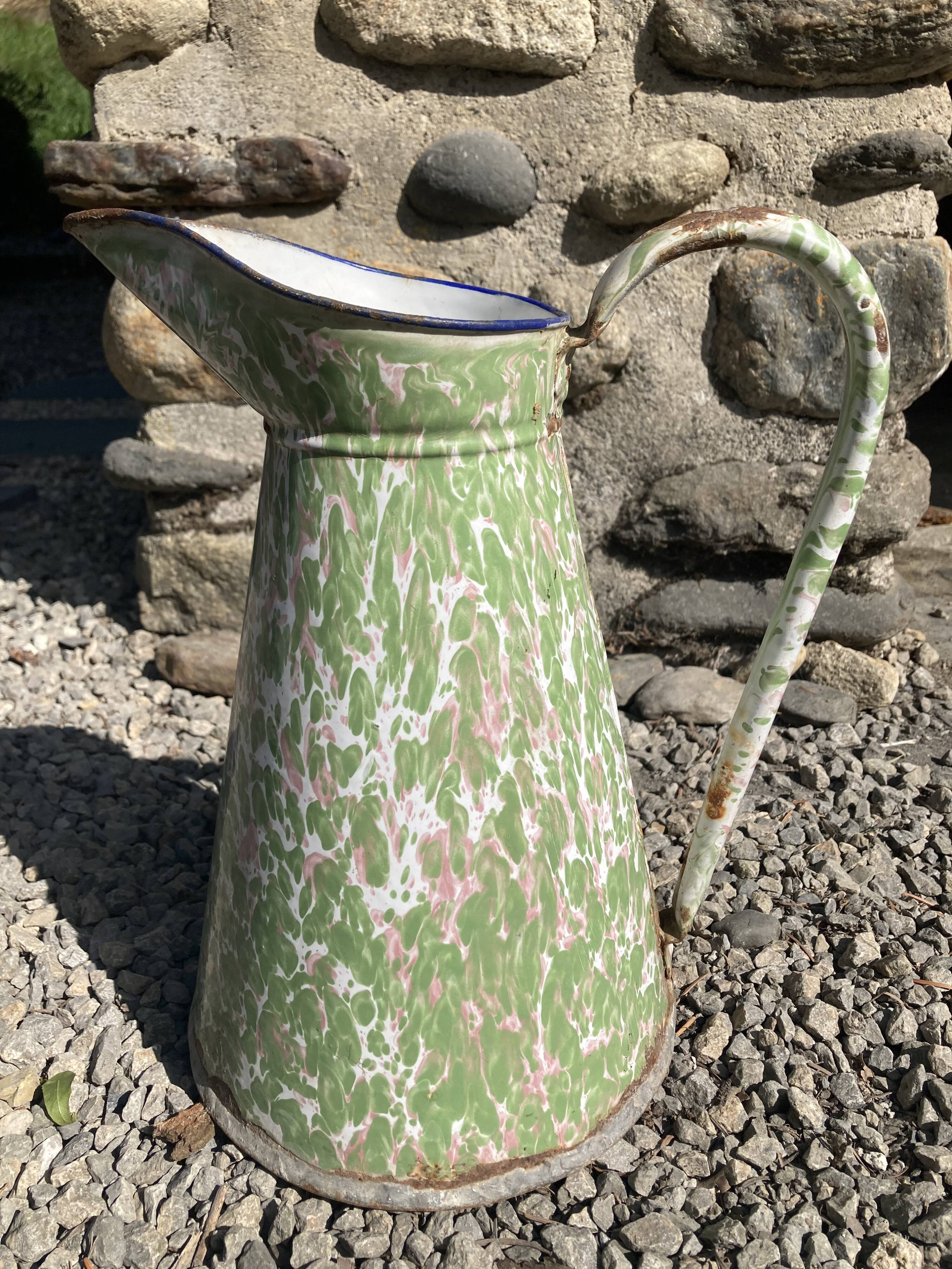 Broc green enamelled sheet metal