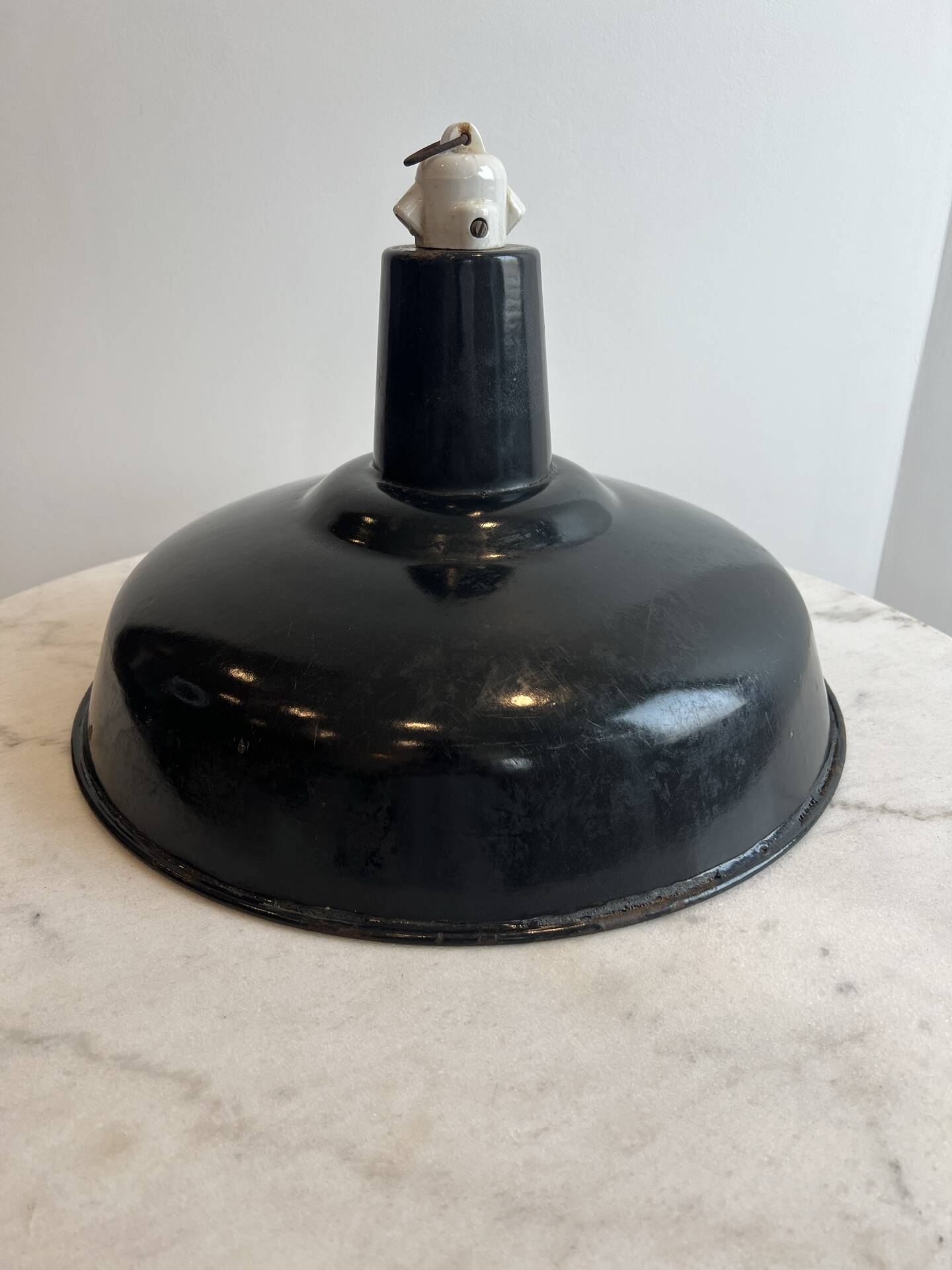Industrial suspension in black enamelled sheet metal - workshop lampshade