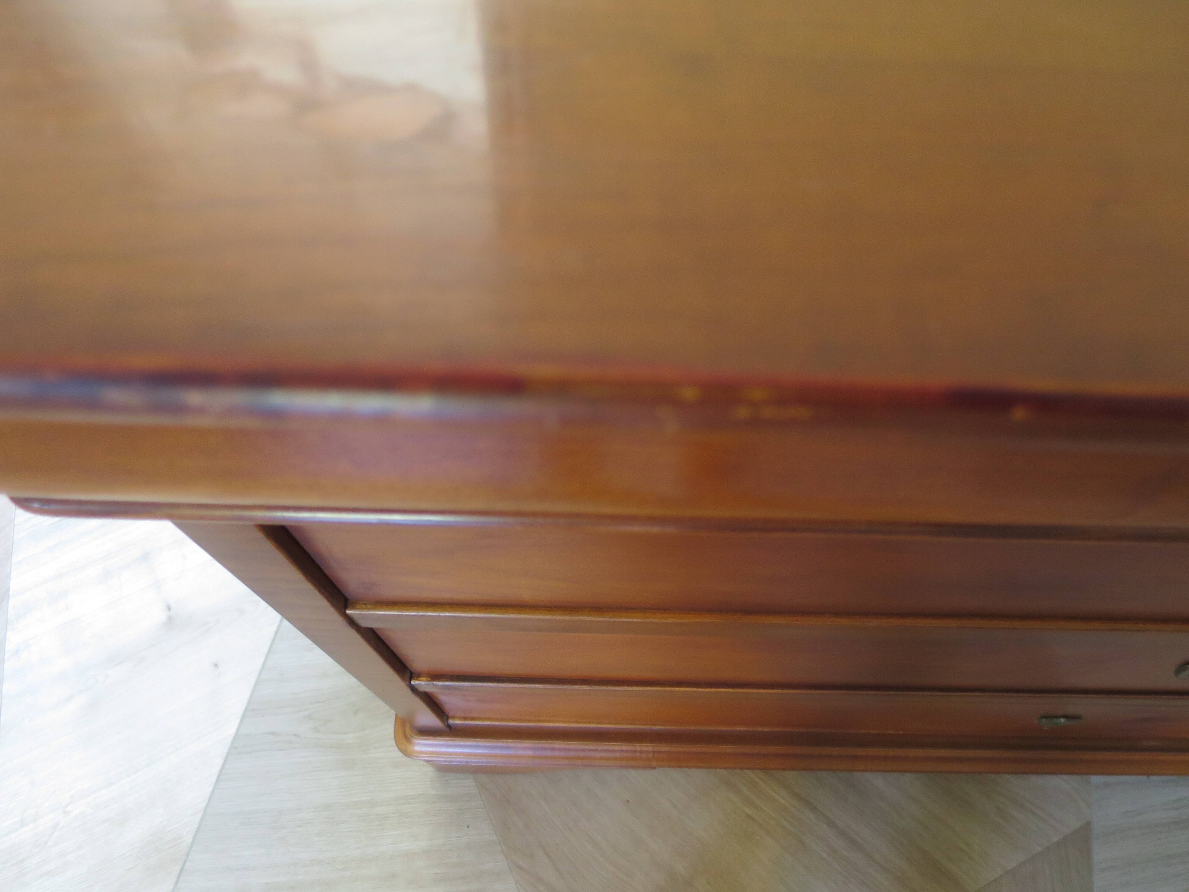 Beautiful Louis Philippe chest of drawers with 4 drawers - 3 locks - in cherry wood - 1980s