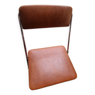 Eyrel chairs